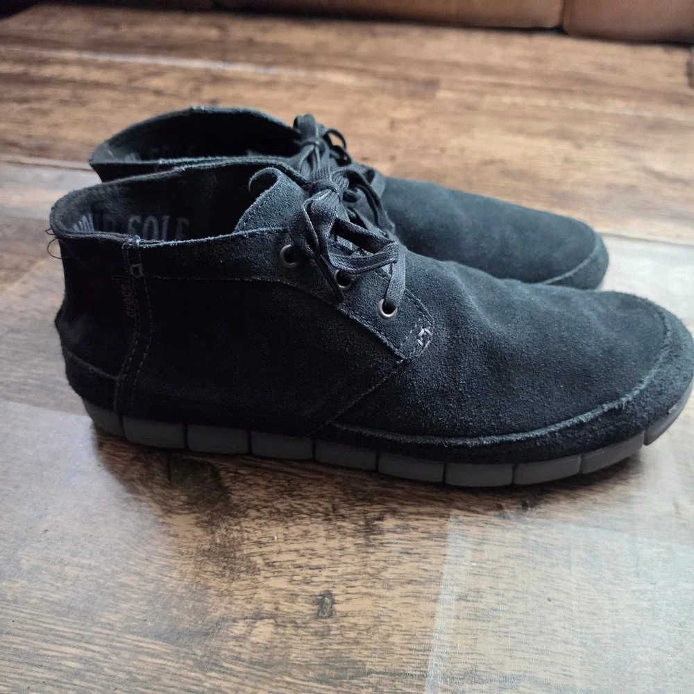 CROCS Hover Suede Chukka Boots Mens 13 Black Lace Up Casual Lightweight Shoes